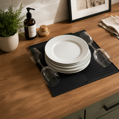 Lifestyle Image – Plates Flat, Glasses on Side